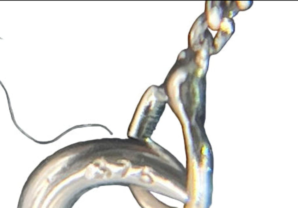 Close-up of 375 White Gold Marking