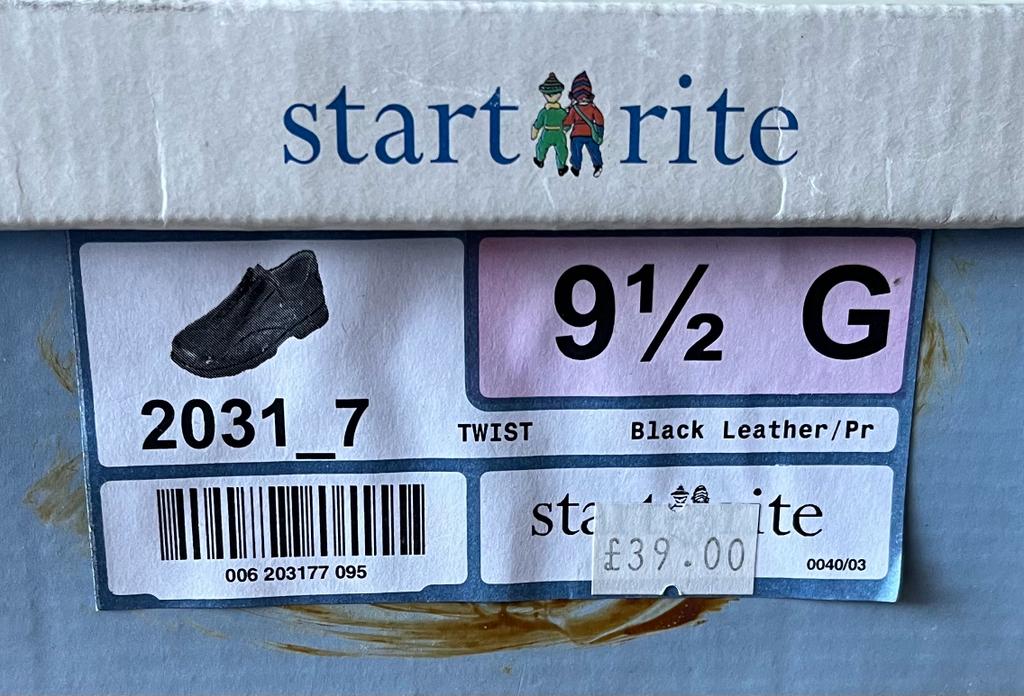 Start-rite Black Leather girls shoes, size UK9.5G. NEW in Box