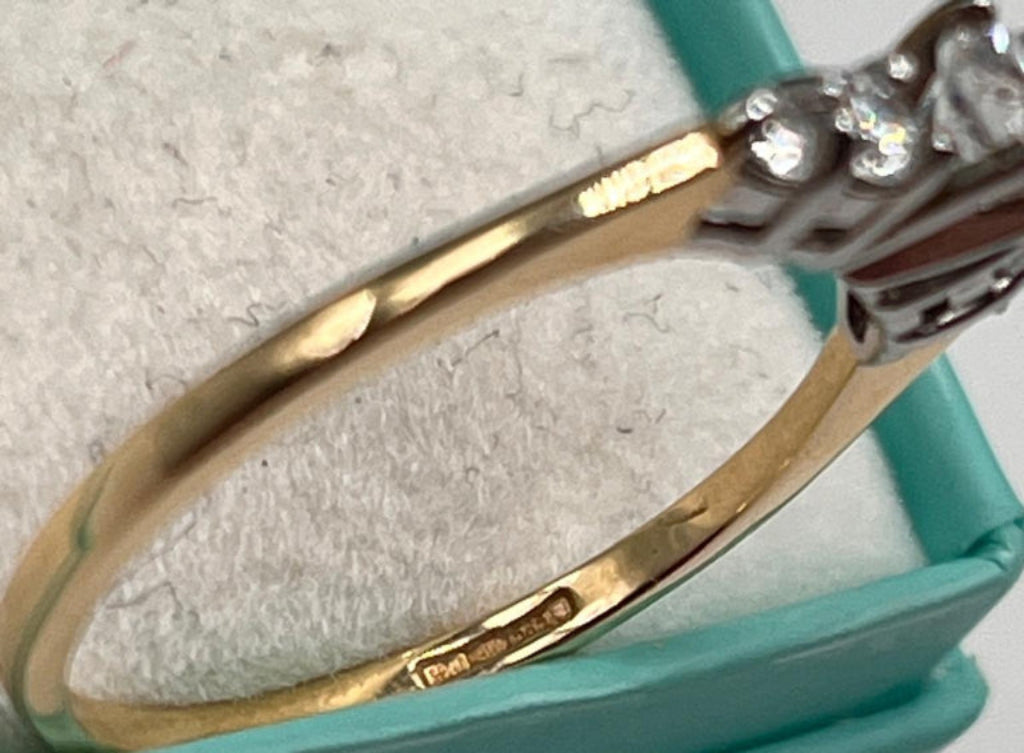 14Ct Gold Ring - Hallmarked 585 - Size 0