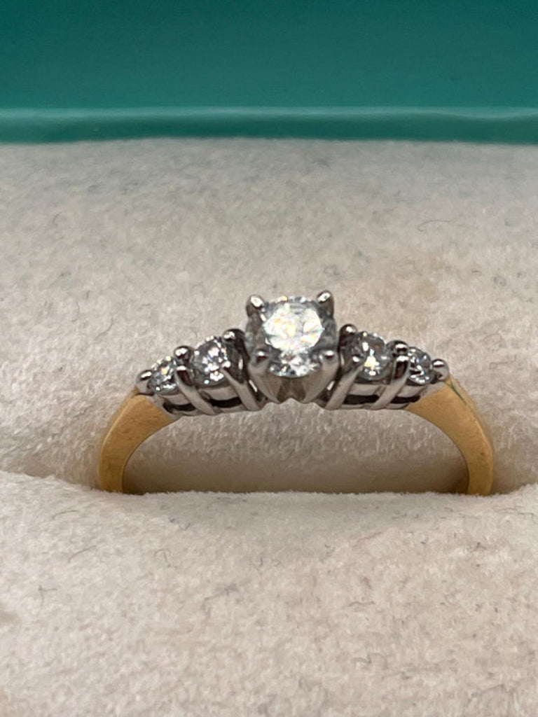 14Ct Gold Ring - Hallmarked 585 - Size 0