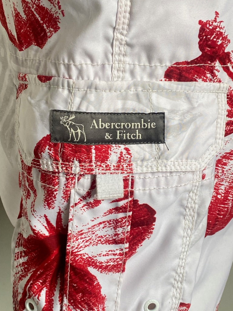 Abercrombie & Fitch Floral Shorts - M