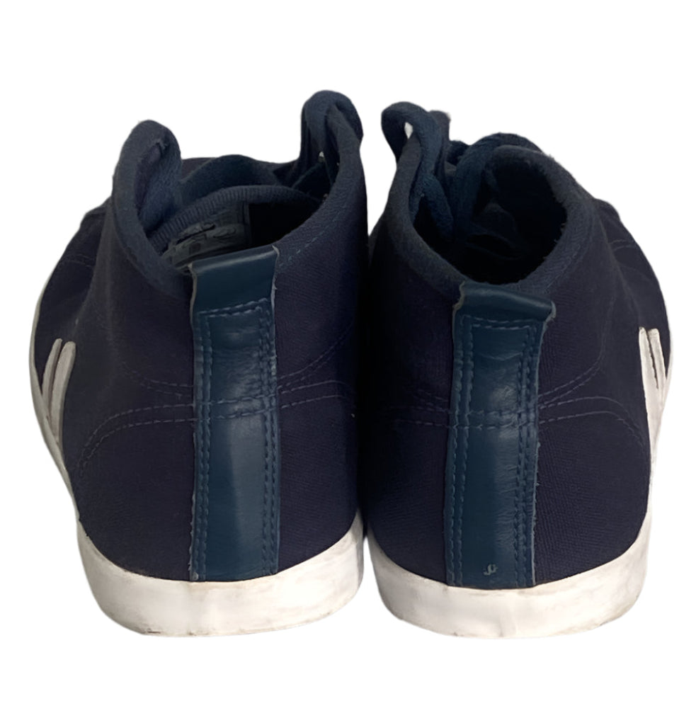VEJA Navy Canvas Sneakers - UK7