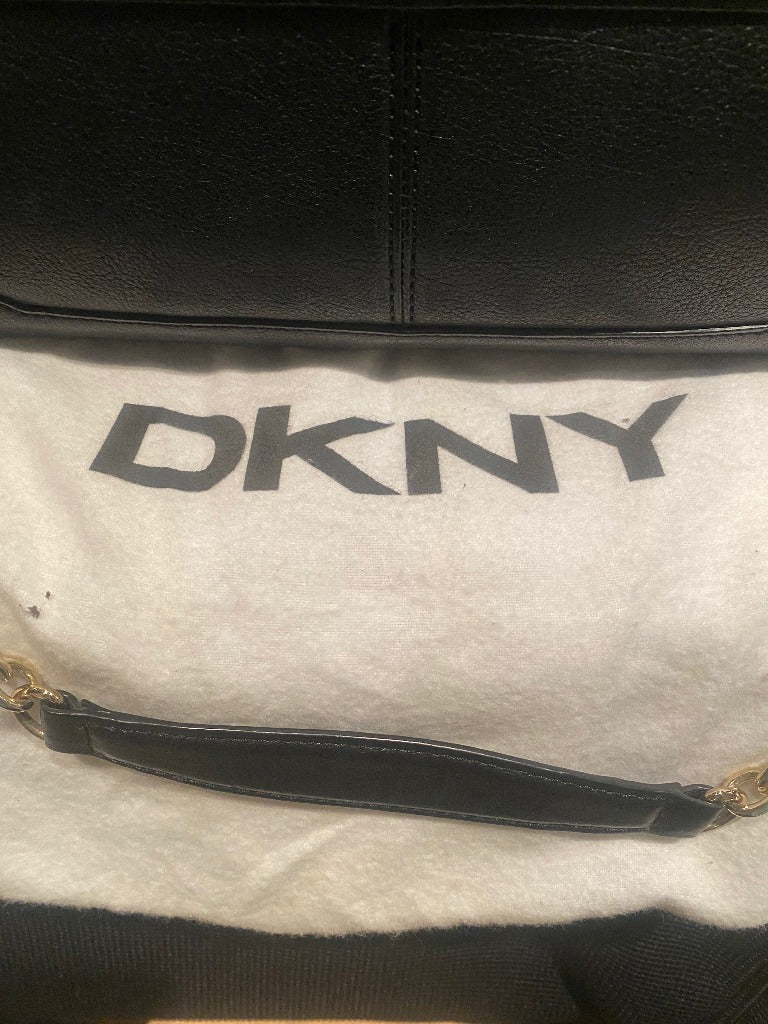 DKNY Black Leather Handbag Duct Cover