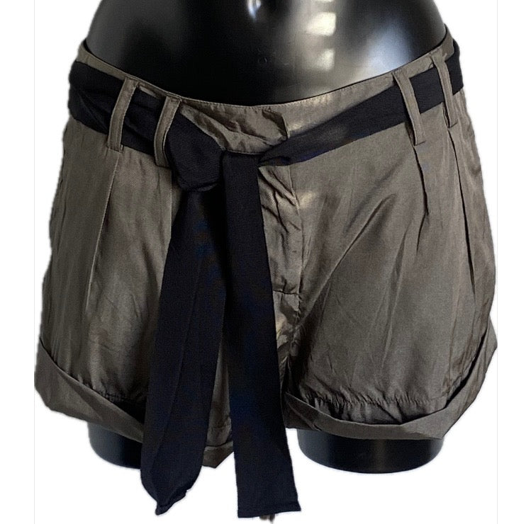 ThistlePearl Khaki Shorts Size UK8 - NEW with Tags