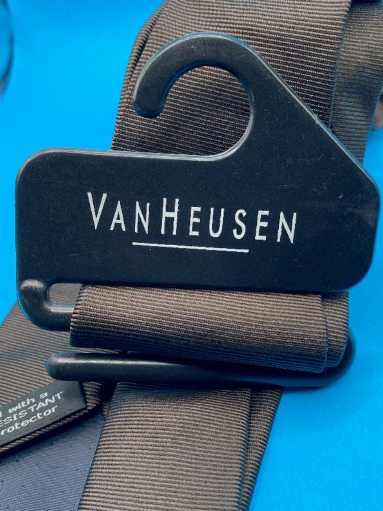 Van Heusen Tie Hanger