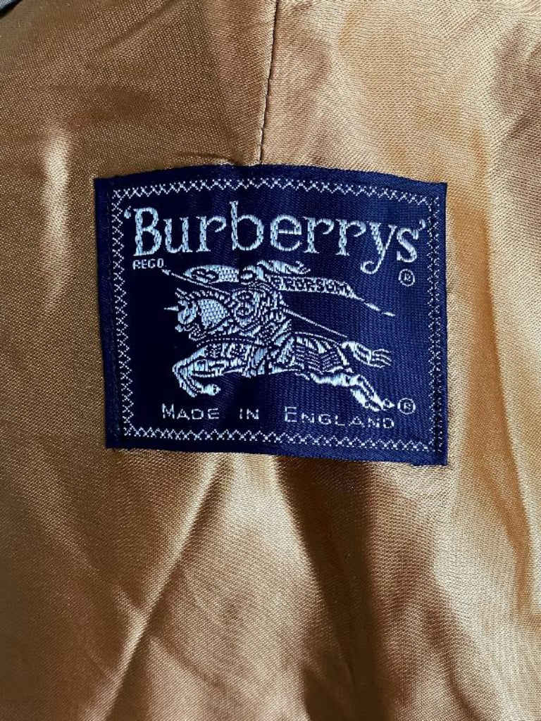BURBERRYS Label