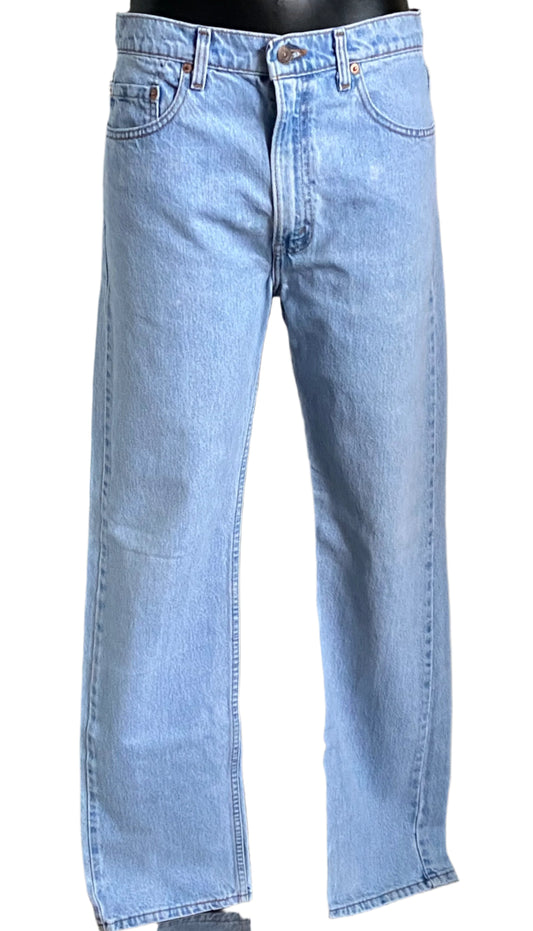 LEVI'S 505 Light Wash Blue Jeans - W33 - Pre-Loved in Great Condition