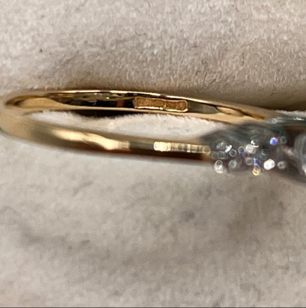 14Ct Gold Ring - Hallmarked 585 - Size 0