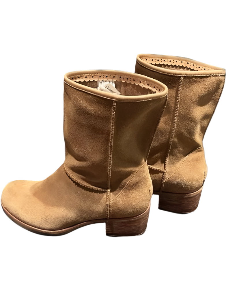 UGG Tan Suede Heeled Boots - UK6.5