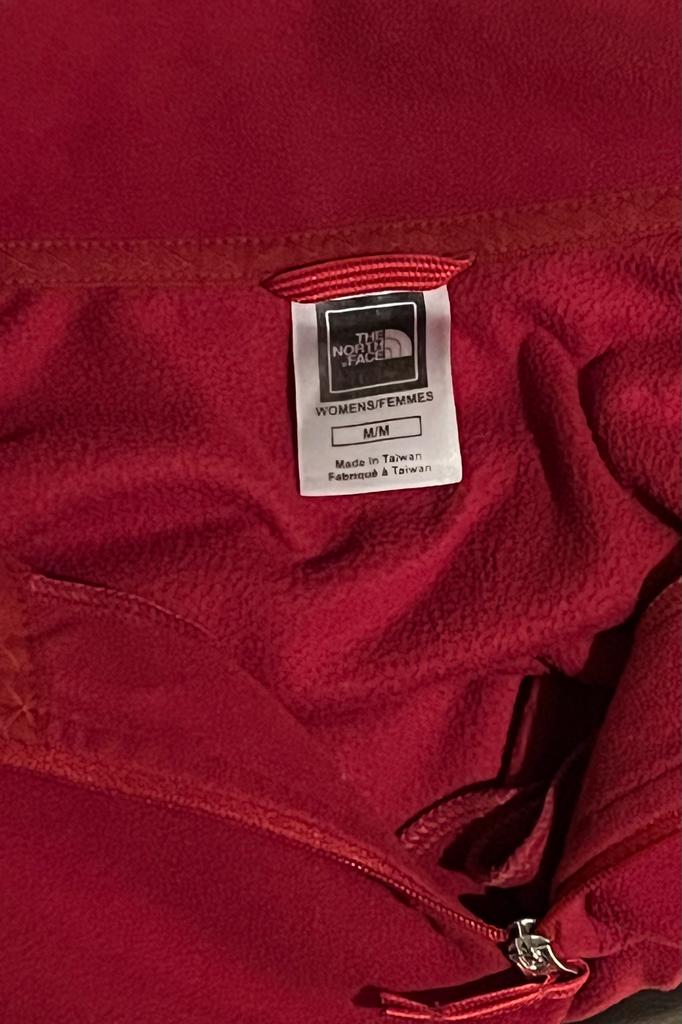 The North Face Cranberry Fleece - Label