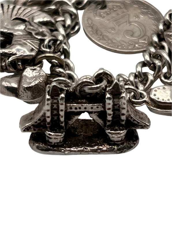 SOLID SILVER Hallmarked Tower Bridge