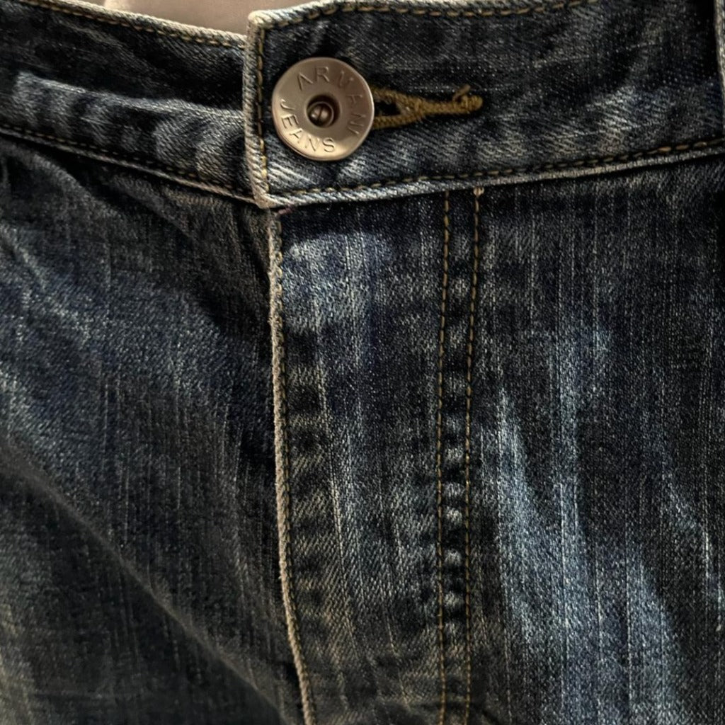 Armani Jeans Blue Wash W34 - Button Closure