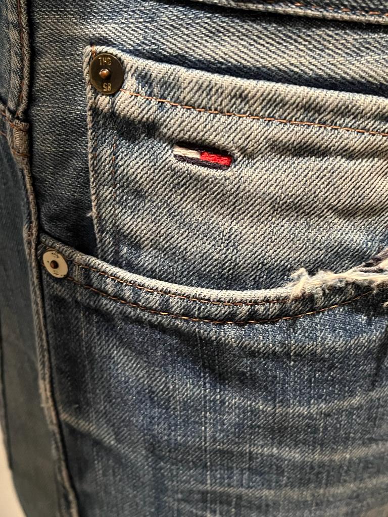 Hilfiger Blue Washed Jeans - W32 - Logo