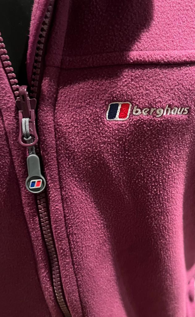 Berghaus Burgundy Fleece - Details