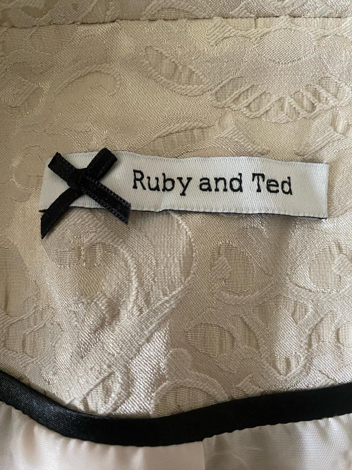 Ruby & Ted Cream Jacket - size S - Pre-loved