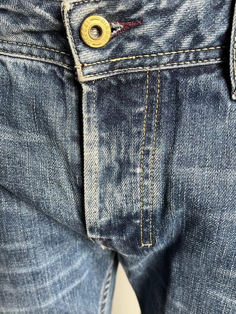 Diesel Blue Jeans - W30 - Waist Button
