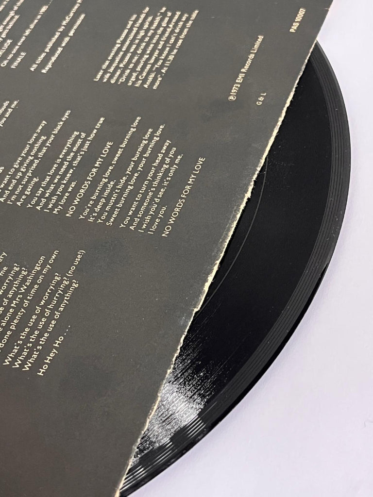 Wings Band On The Run inner sleeve damaged