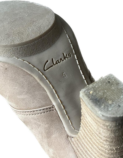 Clarks Grey Cashmere Bow Shoes - UK5