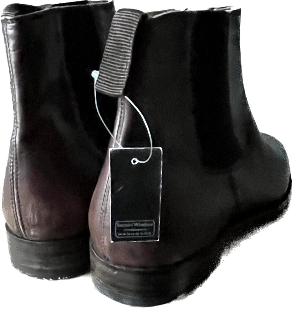 SAMUEL WINDSOR Leather Chelsea Boots - Size UK8 