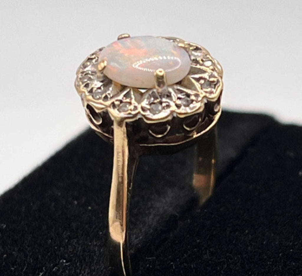 Diamond & Opal Vintage Gold Ring
