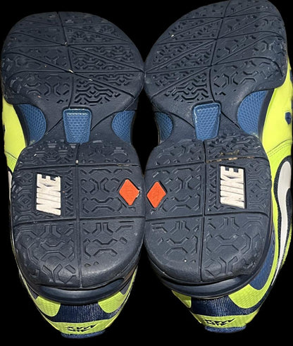 NIKE Fluorescent Green Trainers - UK 10