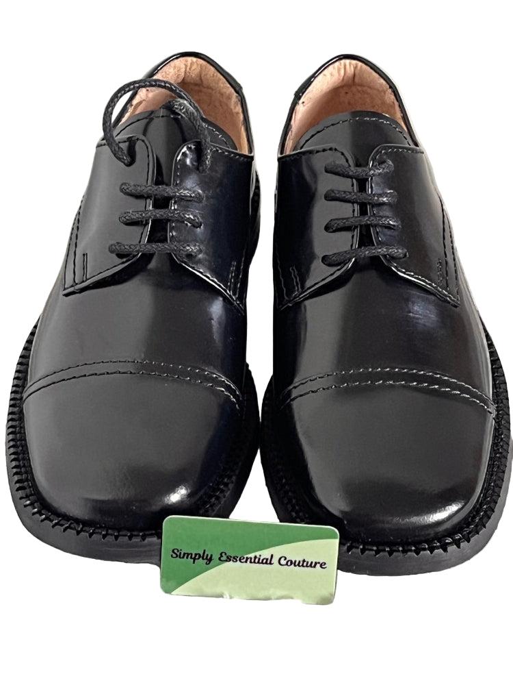 Petasil Black Patent Shoes UK8.5 - NEW