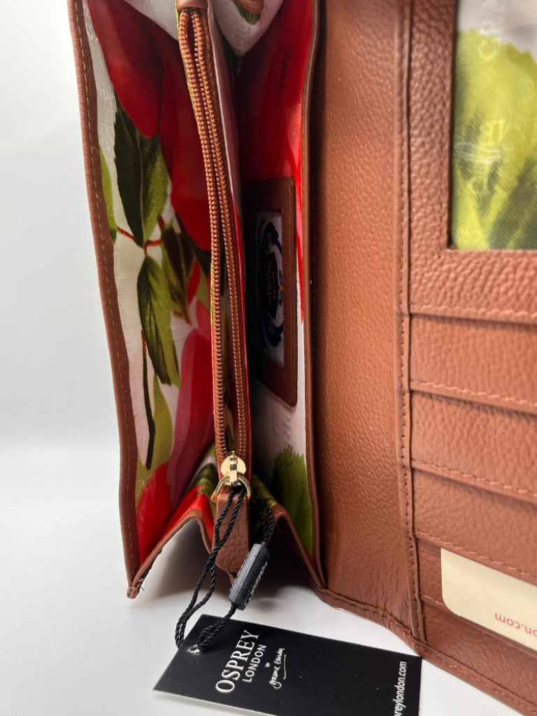 OSPREY Tan Leather Purse