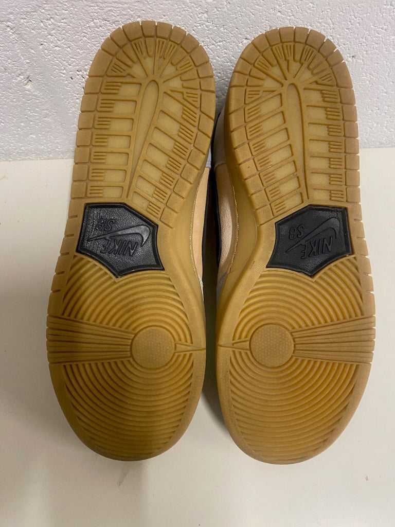 Nike Sneakers - SB Dunk High Pro - Soles