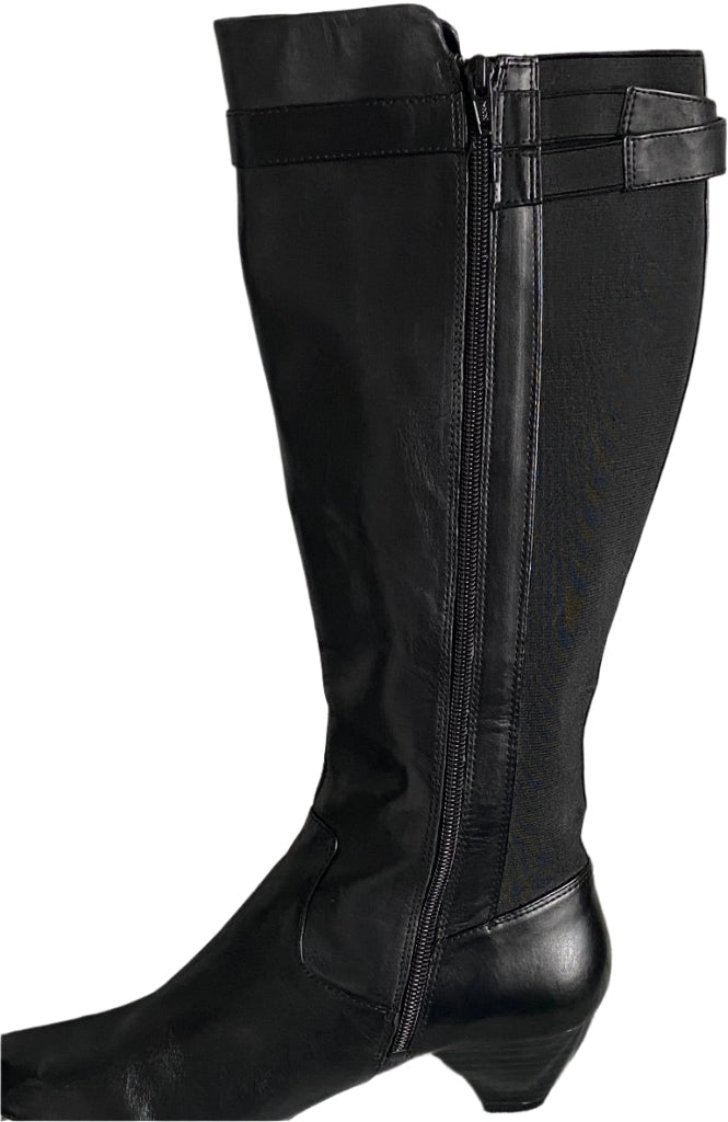 Clarks Black Leather Boots - Size UK6
