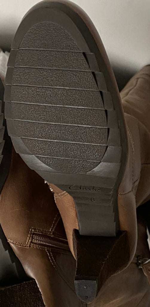 Clarks Khaki Leather Boots - UK6 - Sole