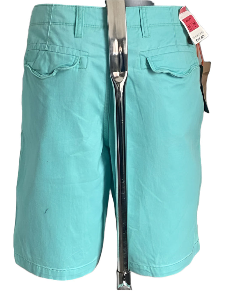 North Coast Green Chino Shorts - Size W36