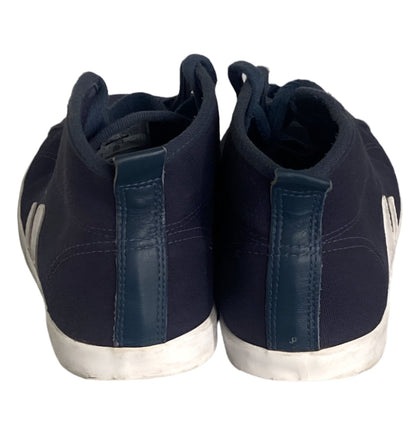 VEJA Navy Canvas Sneakers - UK7
