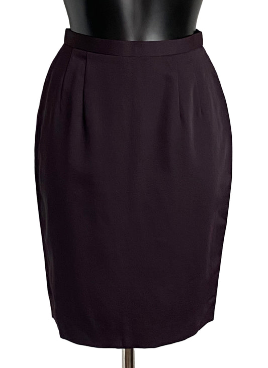 KENZO Burgundy skirt on a mannequin against a white background