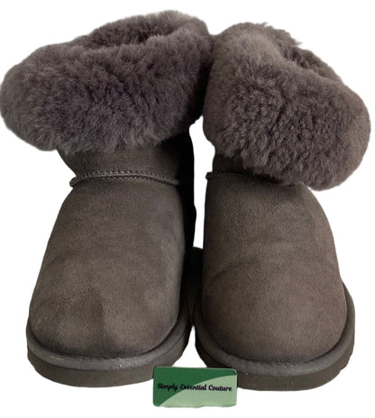 UGG AUSTRALIA Grey Boots UK7.5- Pre-loved