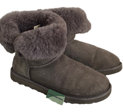UGG AUSTRALIA Grey Boots UK7.5- Pre-loved