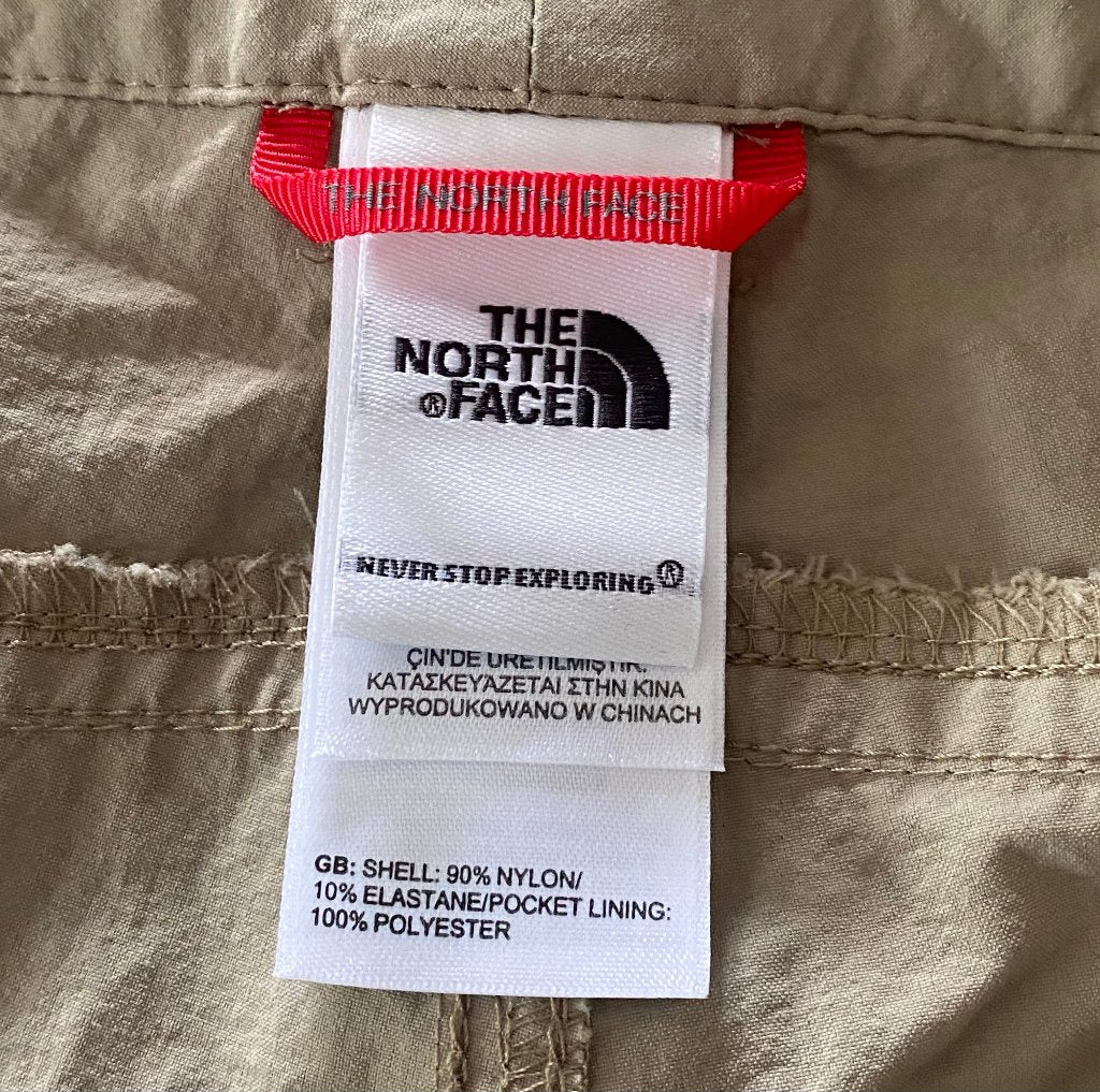 The North Face Shorts Size UK12 - Pre-loved