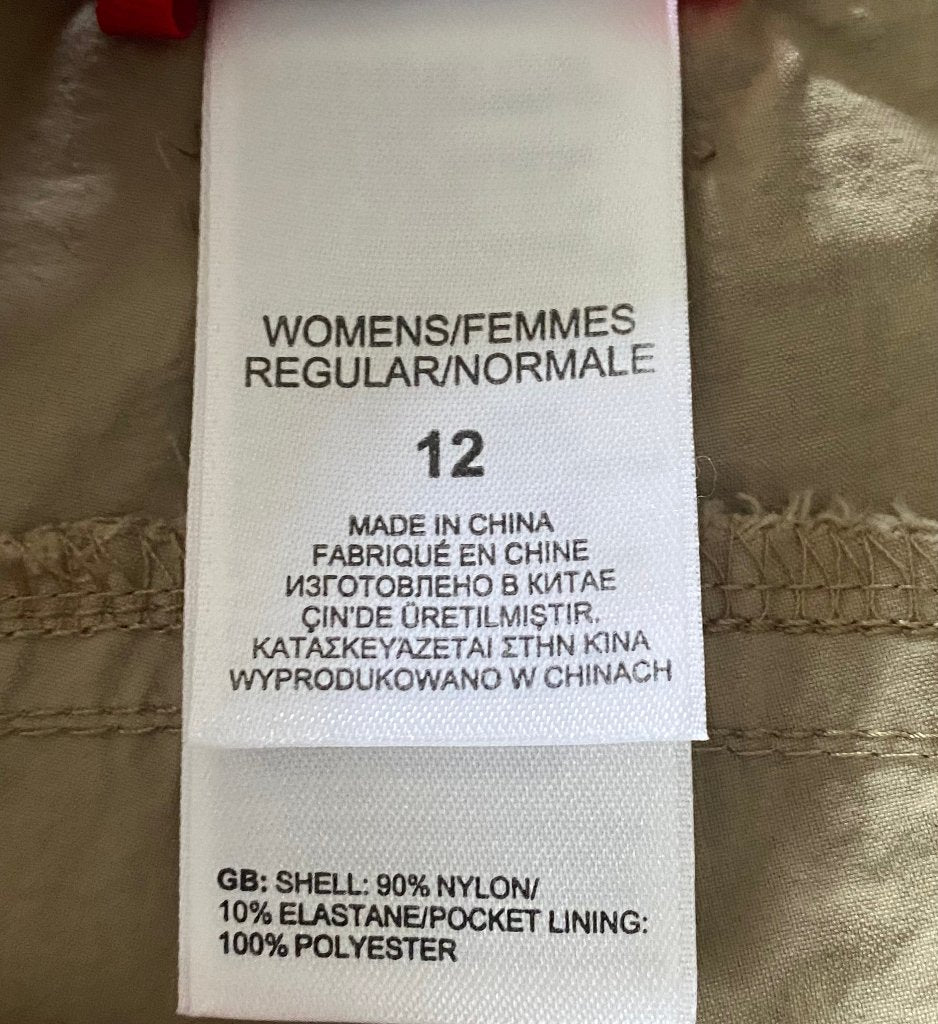 The North Face Shorts Size UK12 - Pre-loved