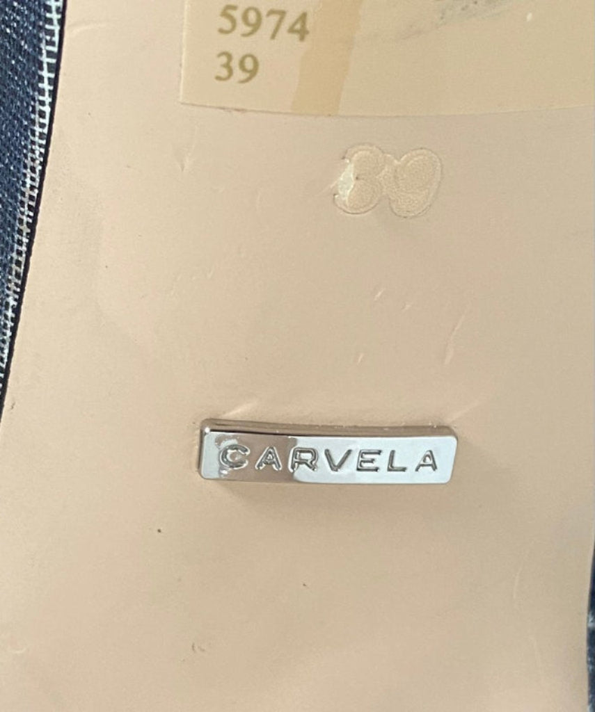 Carvela Metal Plaque Identifier