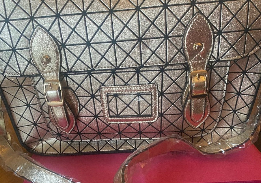 Anna Smith Satchel Gold Abstract Bag - Closure