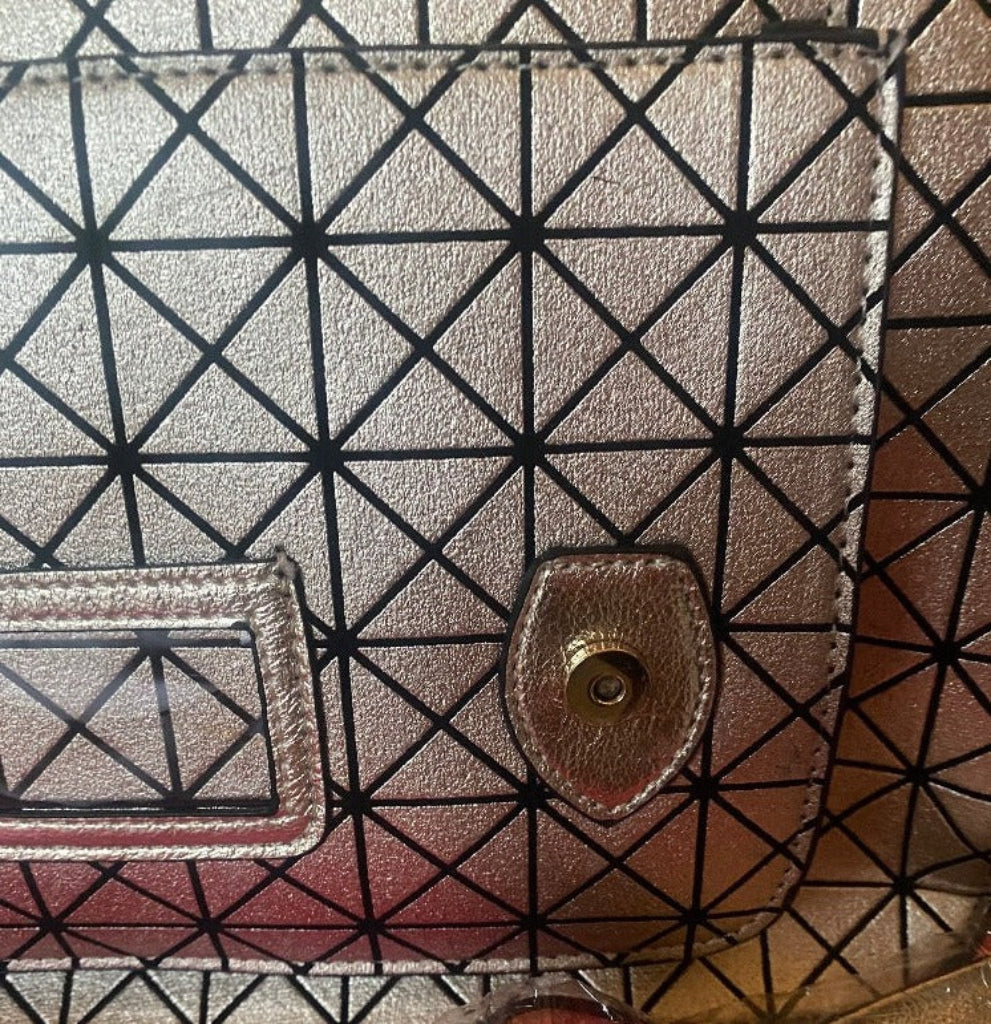 Anna Smith Gold Abstract Satchel Bag - Fastening