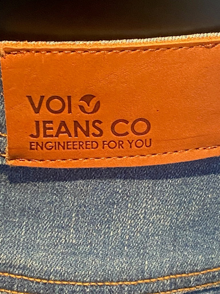 VOI Battle Jeans - Blue W30R - Leather Badge