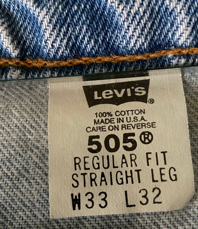 LEVI'S 505 Light Wash Blue Jeans - W33 - Pre-Loved in Great Condition