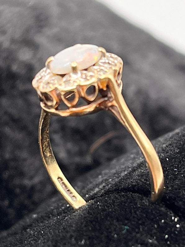 Diamond & Opal Vintage Gold Ring