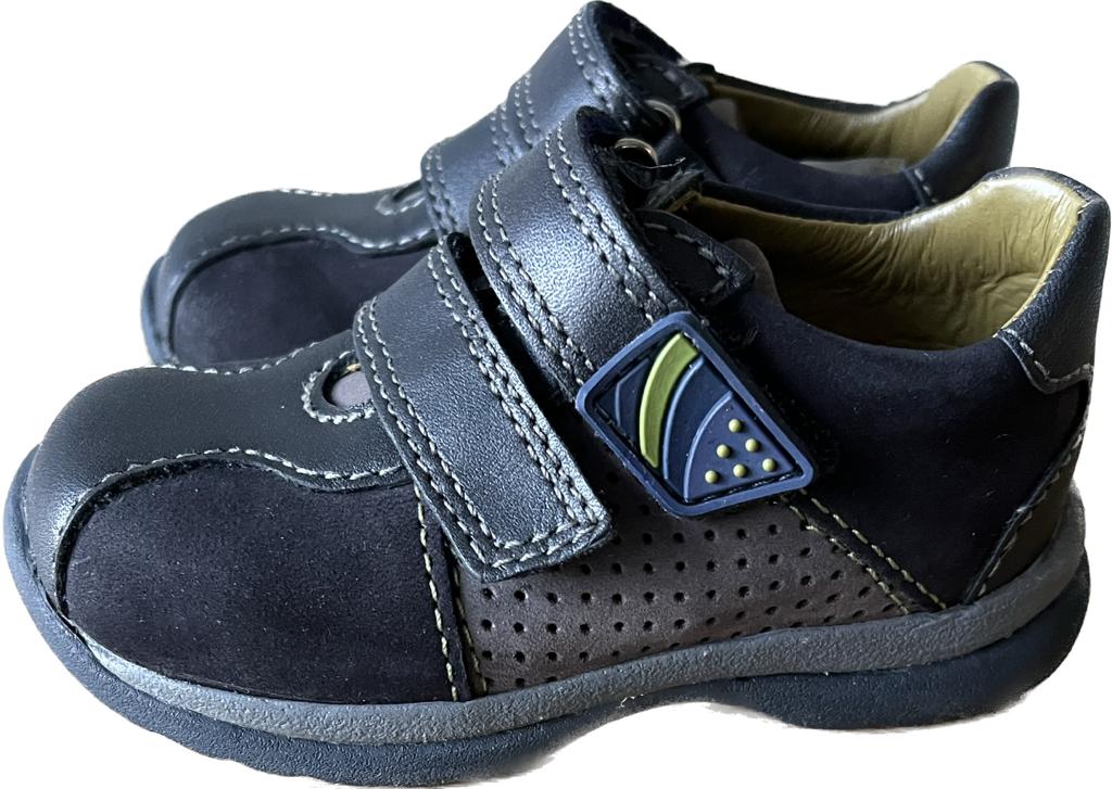 Start-rite Navy Leather shoes size UK3F - 4E  NEW in Box