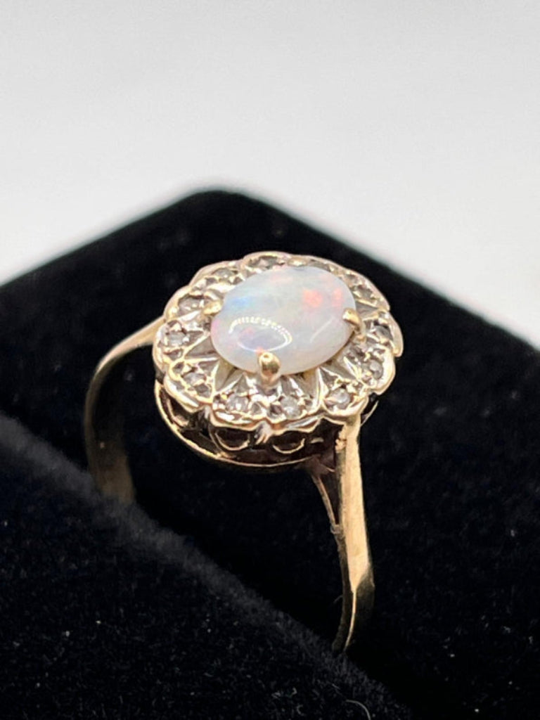 Diamond & Opal Vintage Gold Ring