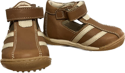 Aster Brown Leather Shoes size UK5 Infant  NEW with Box