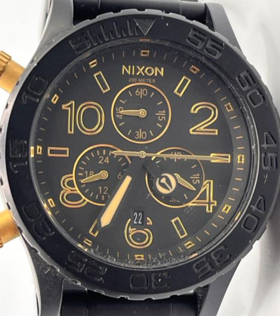 Nixon 42 - 20 Chrono Black Watch Face