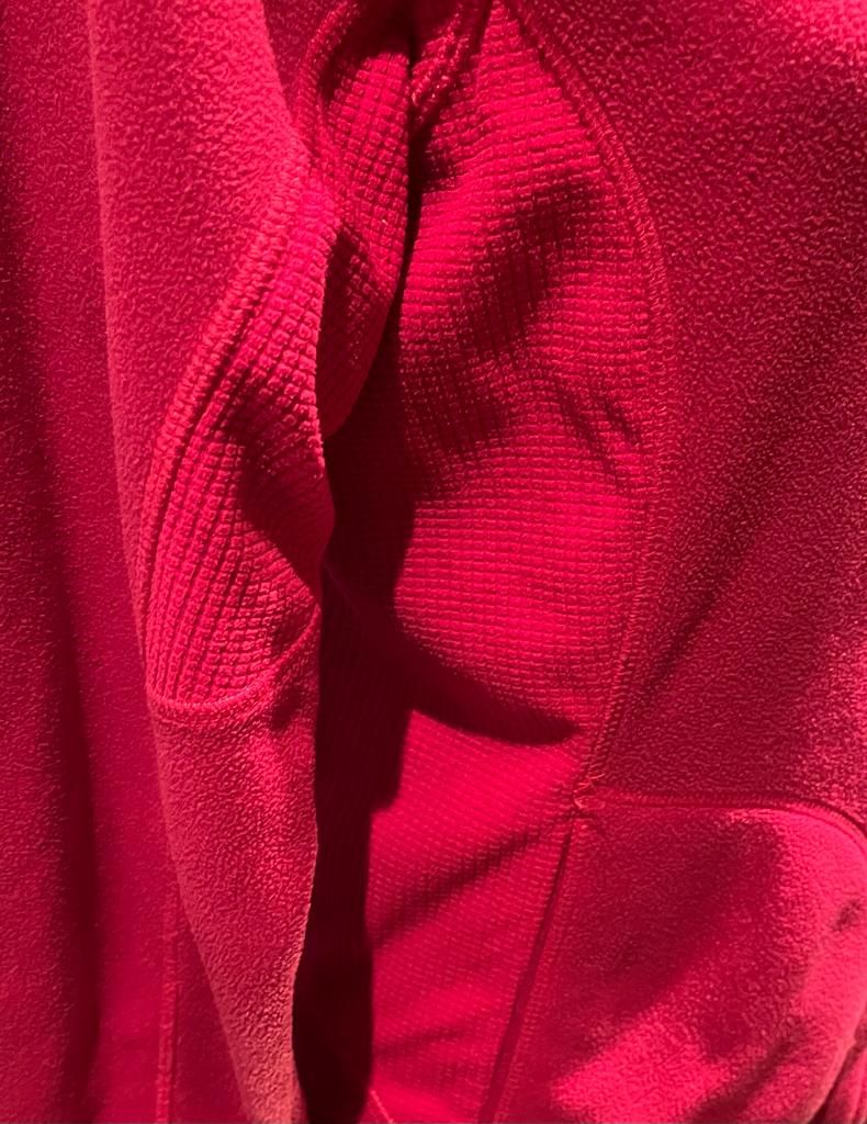 Berghaus Fuschia Fleece - Detail
