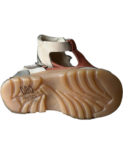 Aster Boys Shoes Size UK5 Infant - EU22 - US6.  NEW in Box